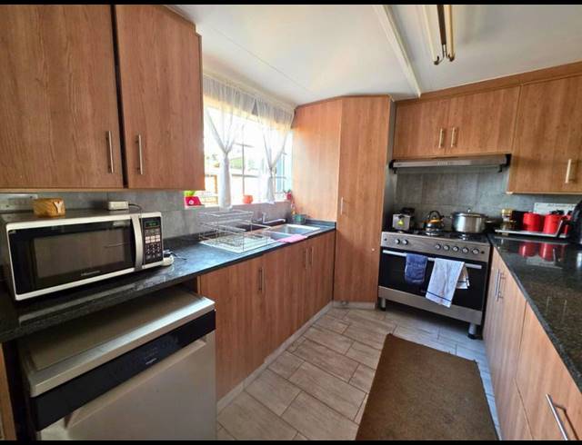 4 BEDROOM PROPERTY TO RENT IN GLEN MARAIS